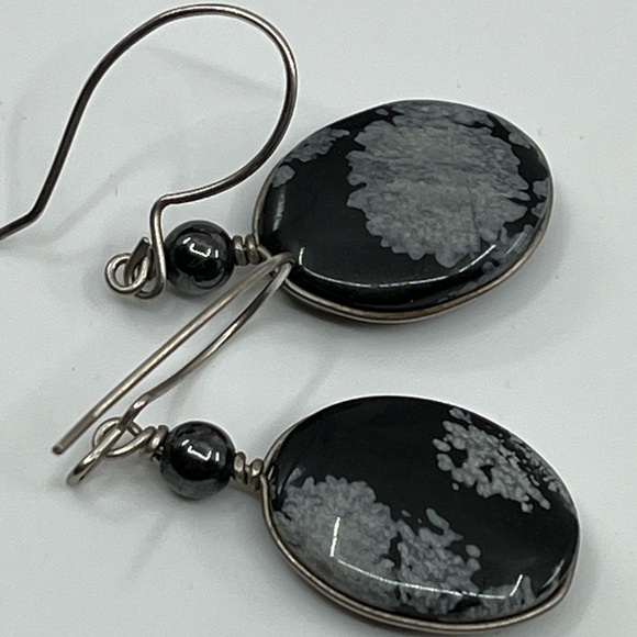 Handmade Vintage 1990's Snowflake Obsidian & Black Pearl Earrings - Picture 9 of 16